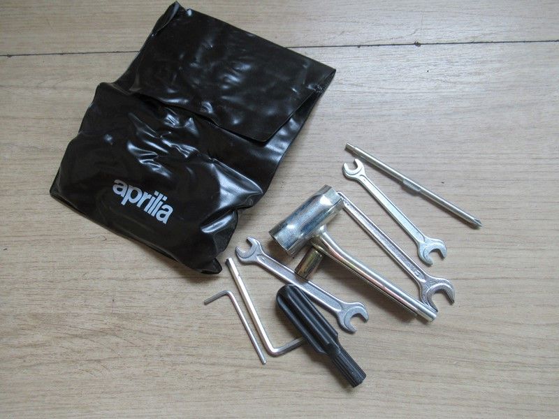 Trousse à outils Aprilia rs 125 2006/2010