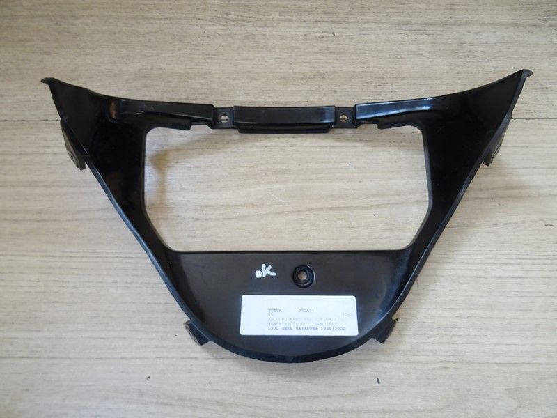 Vé de carénage Suzuki 1300 GSXR Hayabusa Type A1111 1999/2007 (94498-24F0)