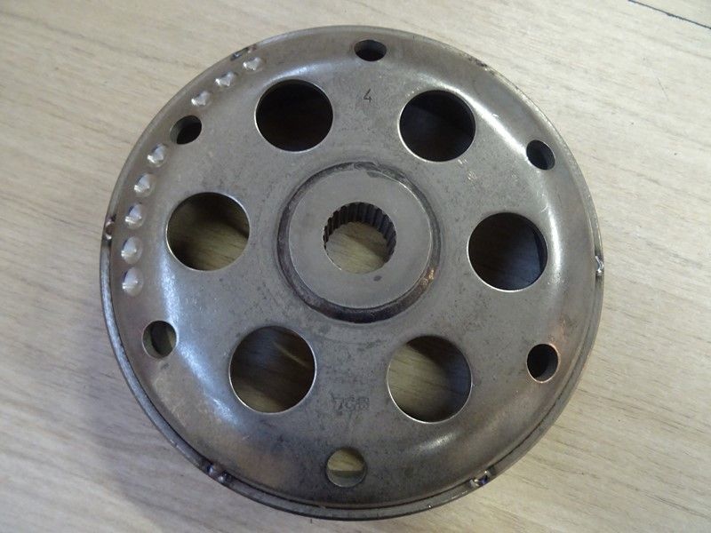 Volant d'embrayage Gilera GP800 2007/2011 (842917)
