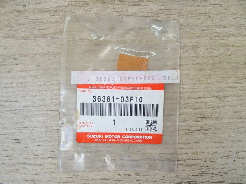 Voyant compteur Suzuki GSX 750 Inazuma type AE111 1998/2001 (36361-03F10)