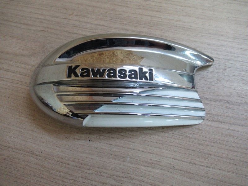 Emblème de réservoir gauche Kawasaki W650 1999-2006
