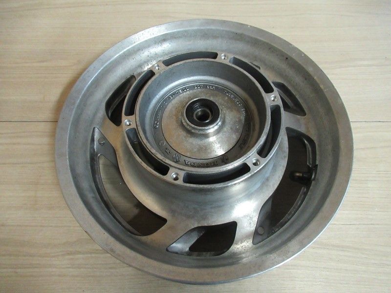 Jante arrière HONDA GL 1500 F6C Valkyrie SC34 1997/2002